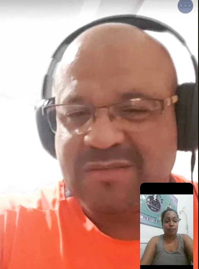 Clase de canto online desde Estados Unidos